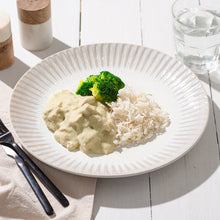 Load image into Gallery viewer, Thai Green Chicken Curry
